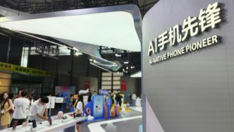 上半年国内手机市场的冰与火:市场萎缩,华为和苹果逆势领涨