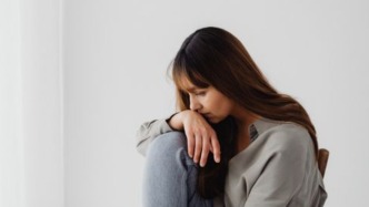 情感心理咨询：回避型依恋者，真的要孤独终老吗——《伴侣》