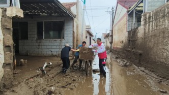 救灾简报丨“以工代赈”在河北承德5个村启动，村民581人次受益；在广西钦州启动的首批“应急超市”项目