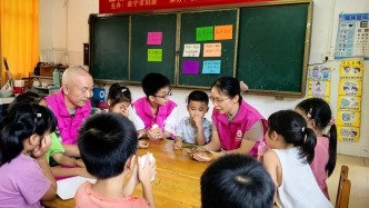 南宁巾帼力量赴横州开展灾后儿童关爱行动