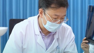 家族三代都遗传了六指，后代发病风险高于普通人群