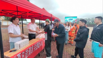 夏日送清凉 关怀沁人心