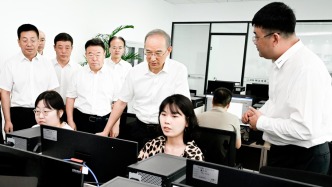 黄强到长春经开区调研