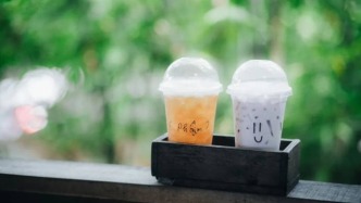 秋天的第一场架，在奶茶店开打