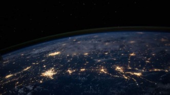 全球调用量前五全是我国模型——OpenAI降了80%的价，为什么还是追不上？