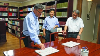 让图书馆成为知识传播与合作枢纽 ——访联合国总部达格·哈马舍尔德图书馆馆长萨诺斯·吉安纳科普洛斯