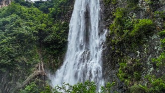 竹溪秦坪瀑布：藏在秦巴山区的免费野生瀑布，气势比景区更震撼