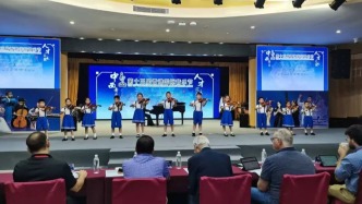 哈尔滨市少年宫小雪花艺术团斩获香港国际音乐节总冠军、金奖
