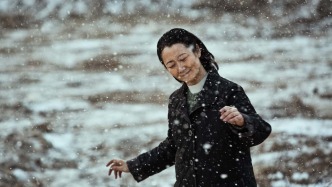 《山河故人》：那首一响再响的《Go West》，和回不去的故乡