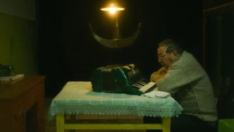 一个塔城卖面包的大叔，获得了上影节最佳男演员提名
