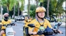 外卖骑手成三亚文旅流动宣传员