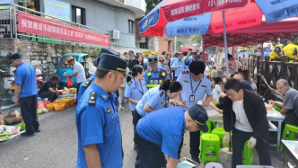 西秀区城管局 联合整治促规范 提质增效护烟火