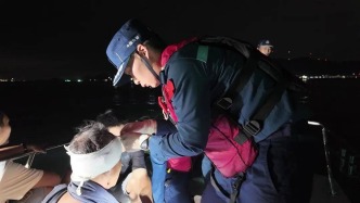 海上极速救援！阳江海警成功救助头部受伤渔民 