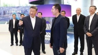 “推动未来产业同新兴产业、传统产业相得益彰”