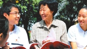 把于漪的精神传下去