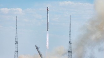 朱雀二号改进型遥七运载火箭发射成功