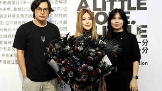 苏州：青年女画家梁梦涵艺术作品展在梵融美术馆开展