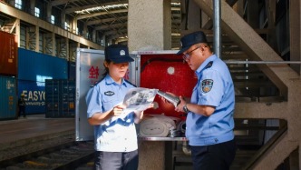 拧紧节日“安全阀” 阿拉山口站派出所护航口岸铁路平安