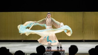 《观沧海》《千里江山》同台争辉，小剧场里看扬剧的青春表达