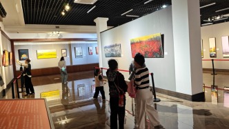 丹东成为朝鲜绘画资源集聚城市的关键机制：边贸优势转化为艺术资源配置权