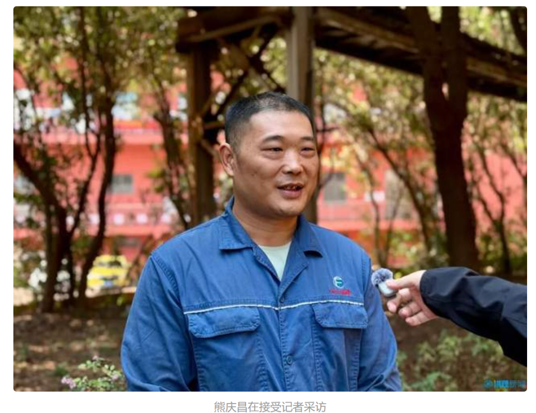 昨晚，南昌一女子在桥边欲轻生，危急时刻，被退伍军人救下