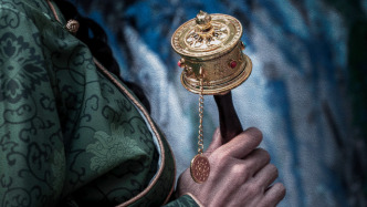会长相册｜唐卡油画风：一席藏裳，绘尽东方雅致