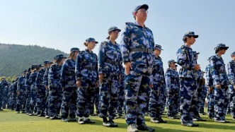 丹青｜现场 山东艺术学院美术学院2026级新生军训风采录