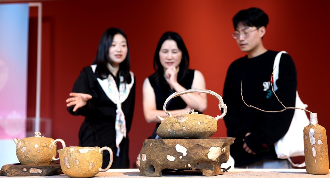 工艺精品聚金陵 青春匠心正当潮
