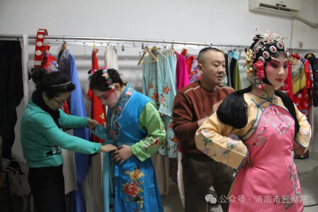冬游济南•欢乐贺年 | 让经典焕发新光彩——吕剧传统剧目《姊妹易嫁》复排上演