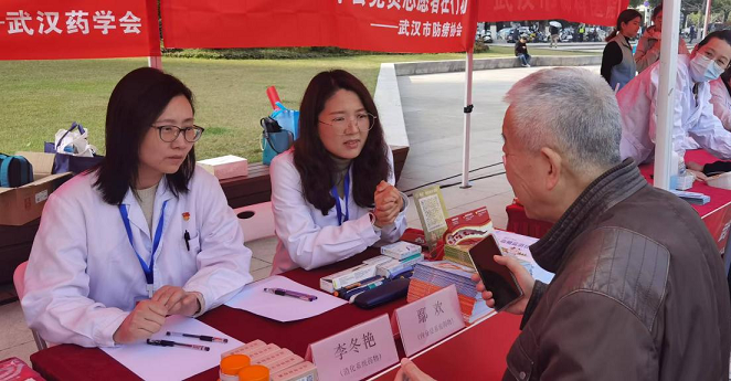 “小药箱”护航老人“大健康”