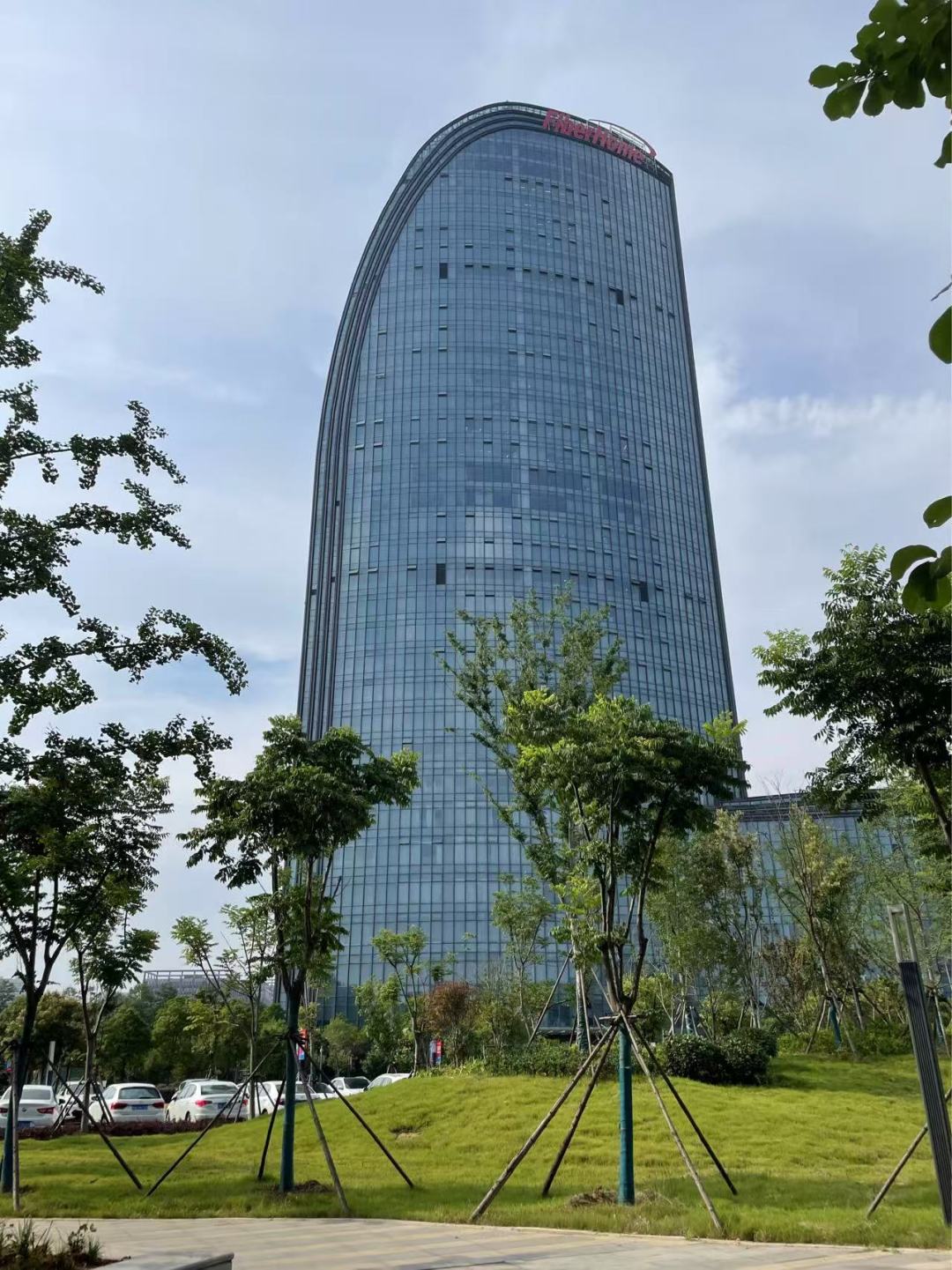 中国电信武汉分公司携手烽火通信打造万兆工厂