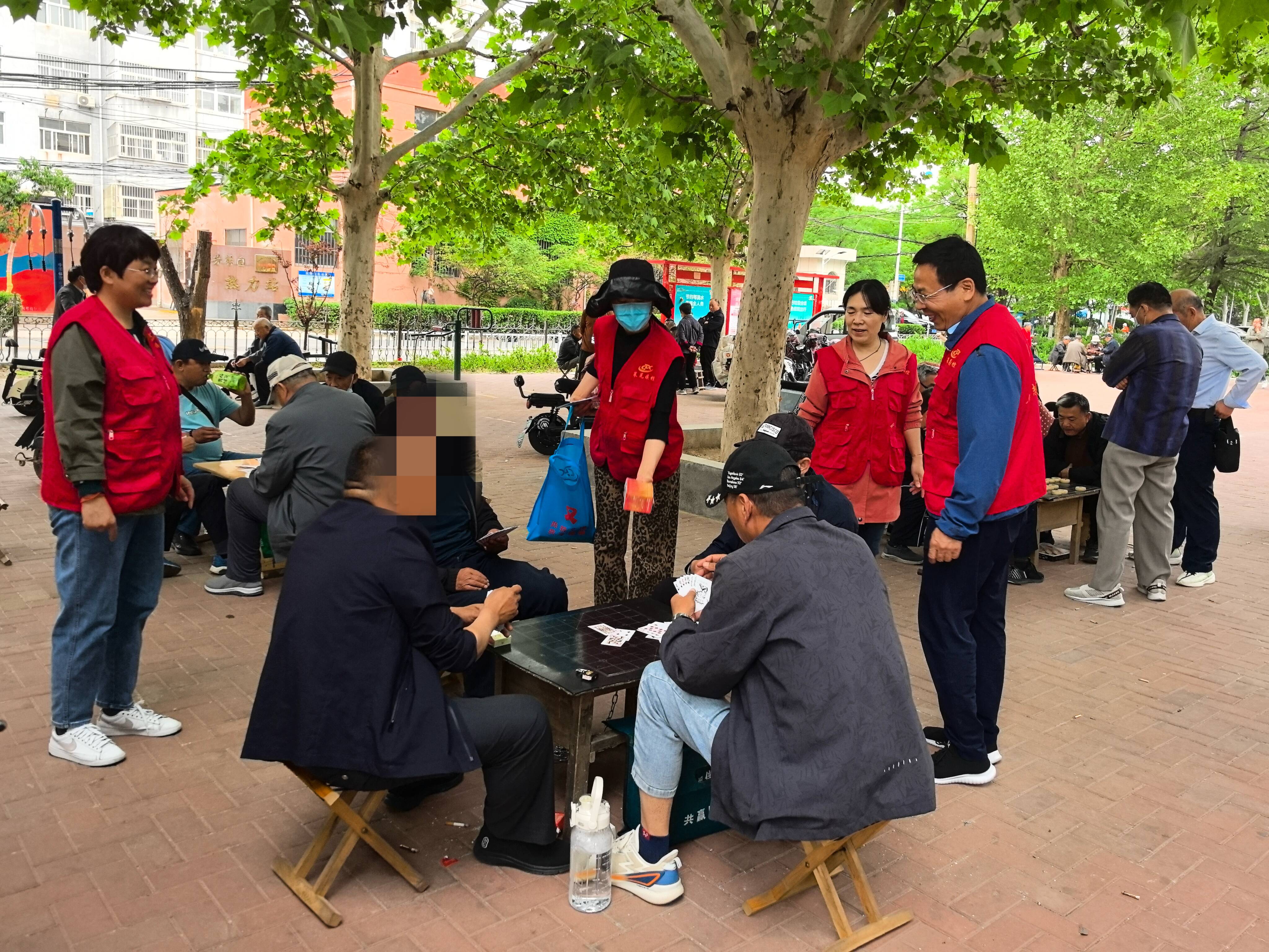 莱芜区疾控中心开展老年群体艾滋病防治知识宣传活动- 高危人群 ...