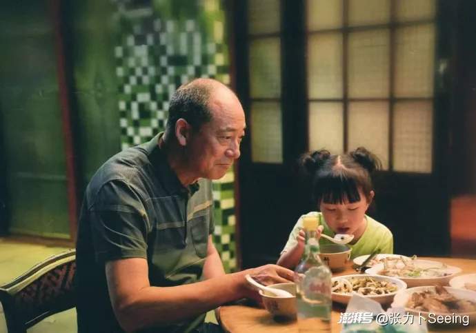 当死亡温柔敲门:《好好说再见》的治愈叙事与社会叩问