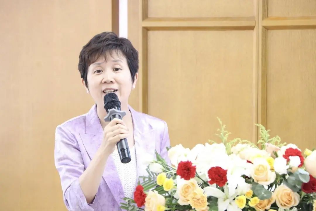 委员风采 | 卢红：三十三载律师路 以初心映芳华