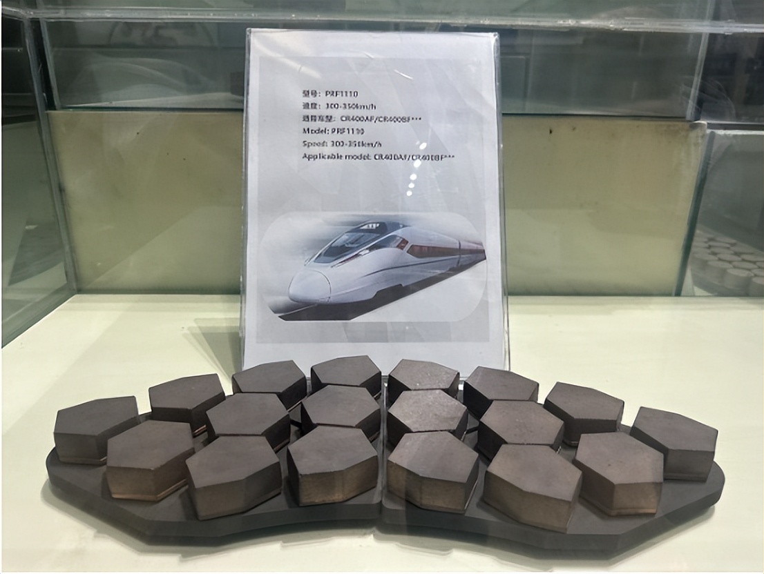 连接件图片大全：直观展示各类轨道交通连接件