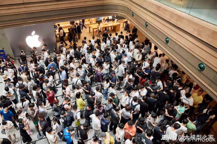 清华大学AI人才培养_苹果17_苹果AI中国落地