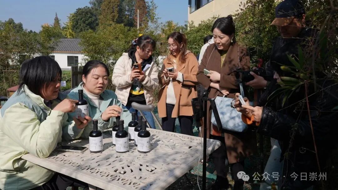 央媒组团来崇！是为这群人......