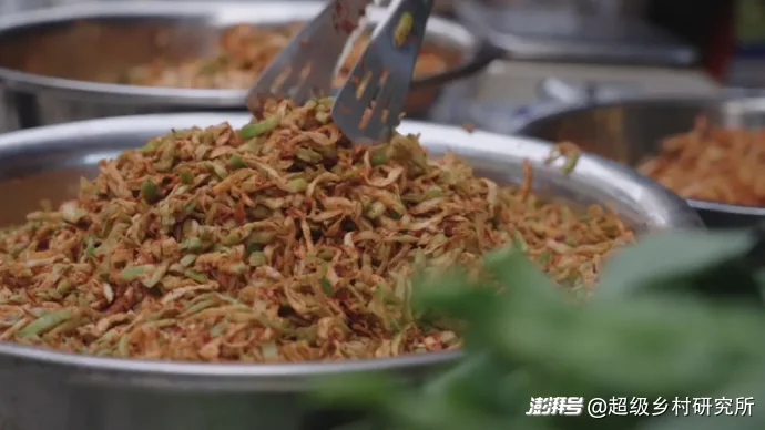 重庆不起眼的一种蔬菜,却在全球热销150亿包,拿捏全球华人的胃