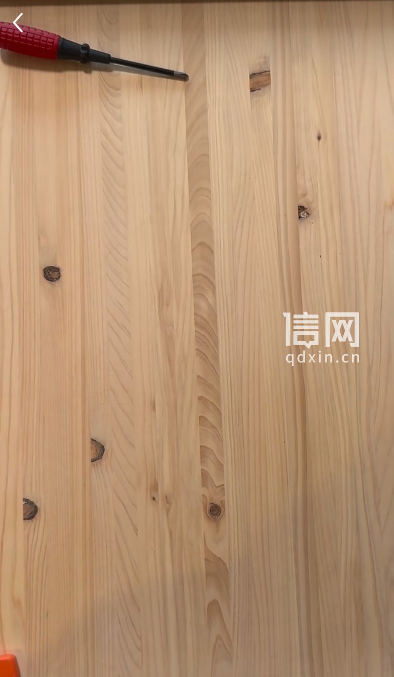 花17万定制实木家具有结疤色差 消费者维权被“呈里木作”发了律师函