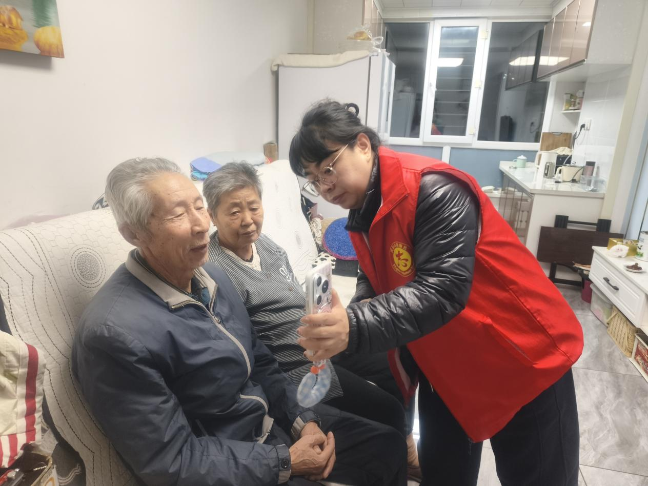 关于世纪坛医院代诊挂号服务老人就医全程搀扶,细节呵护备至的信息 关于世纪坛医院代诊挂号服务老人就医全程搀扶,细节呵护备至的信息