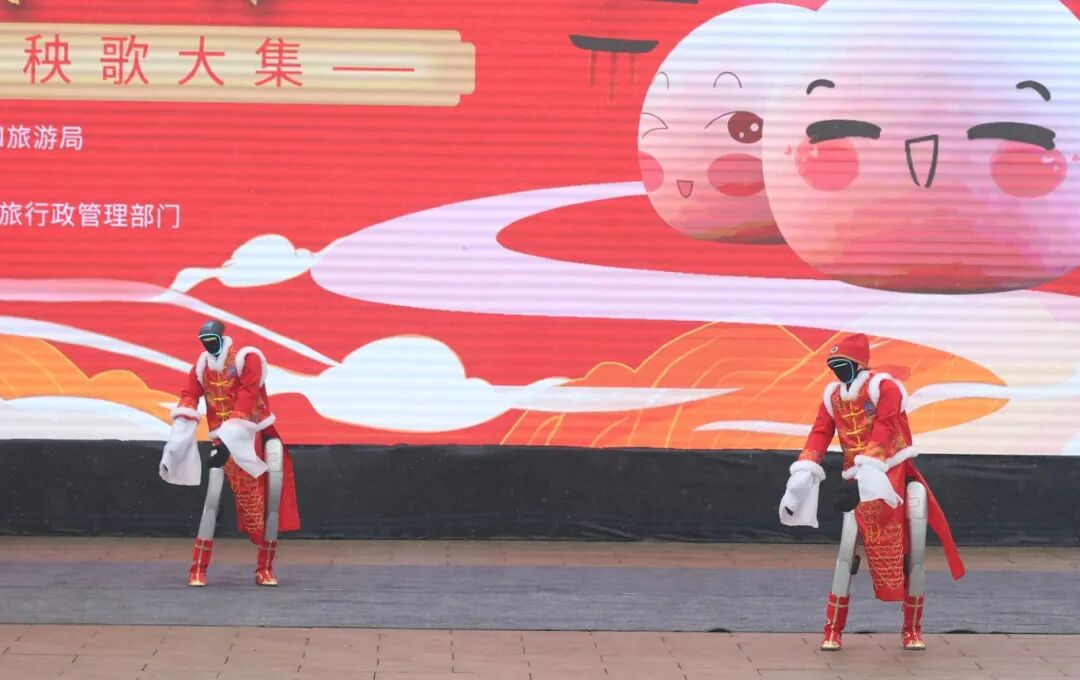 神秘嘉宾空降！秧歌界“硬核PK”！确定不看看？