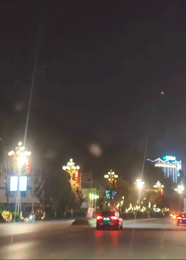 西秀区城管局-优化路灯照明时段  保障出行安全