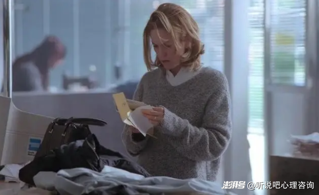 情感心理咨询:遭遇感情背叛,“我以为事情已经过去,但伤口却一直在痛”