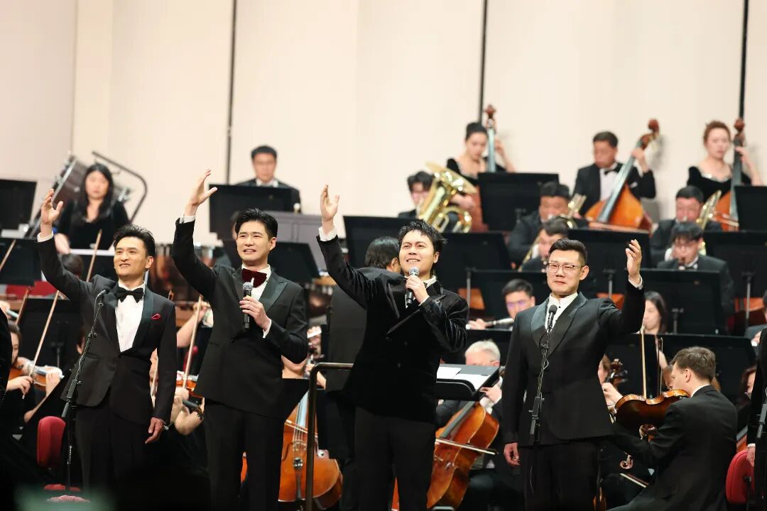 全场沸腾！艺术家排面！网友：我心中的顶级现场