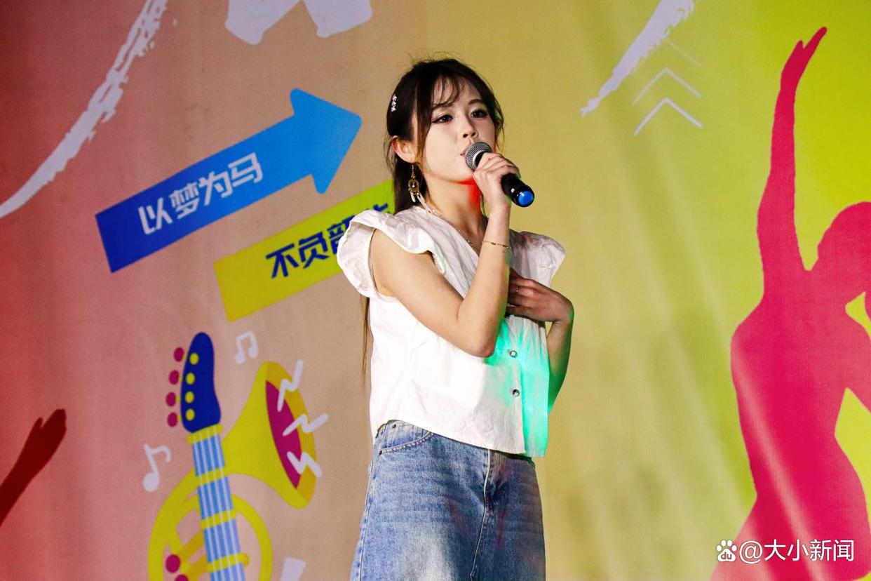 当春乃发“声”，美育润校园——烟台汽车工程职业学院第二届草坪音乐节燃情开唱