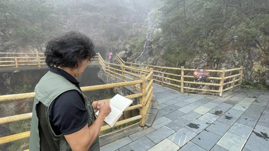 记忆冷却后,山魂唤醒——周波谈时隔两年创作明月山