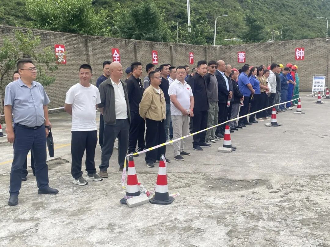 以练筑防 安全护航 —— 西秀区成功开展城镇燃气泄漏事故应急处置救援演练