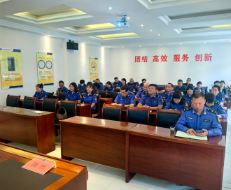 西秀区城管局 学习不缺位 执法不“翻车”