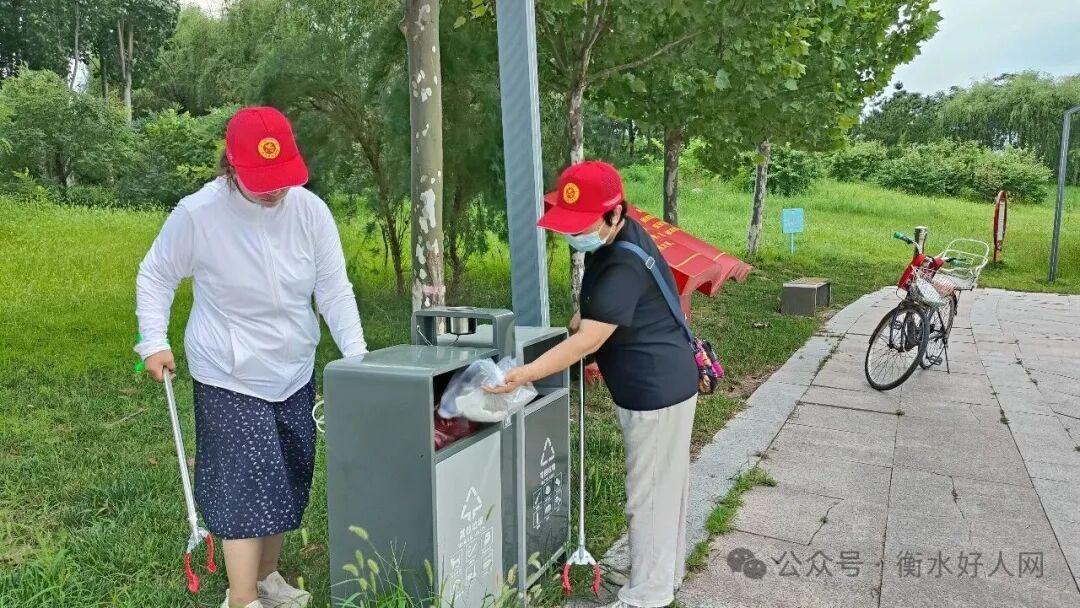 【文明使者行动】暖心慰问传递敬意，躬身捡拾彰显担当——武邑“文明使者”书写志愿服务新答卷