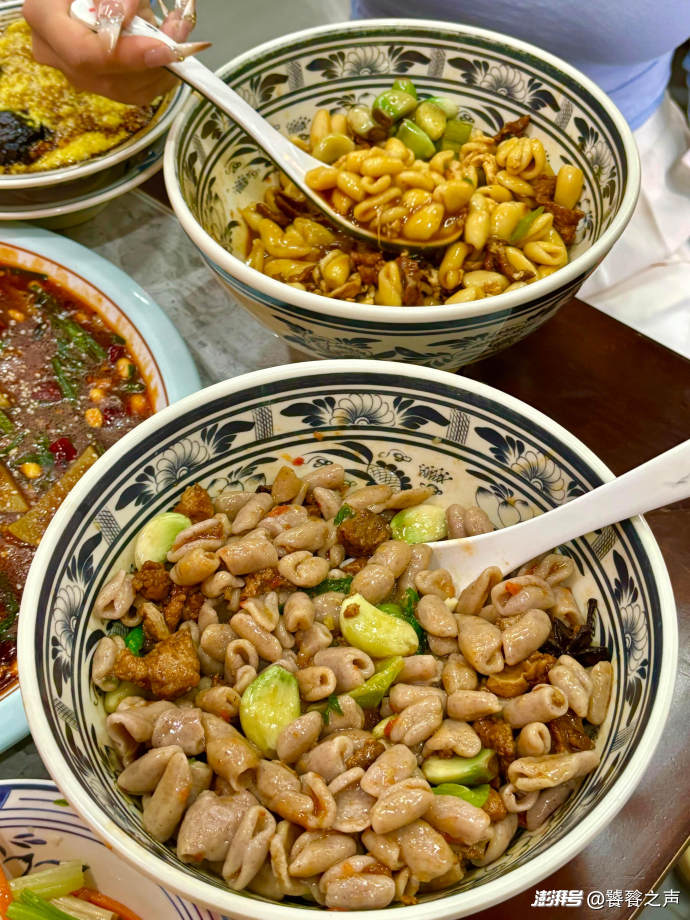 别只盯着刀削面了,太原的面食正在进化出一千种形态